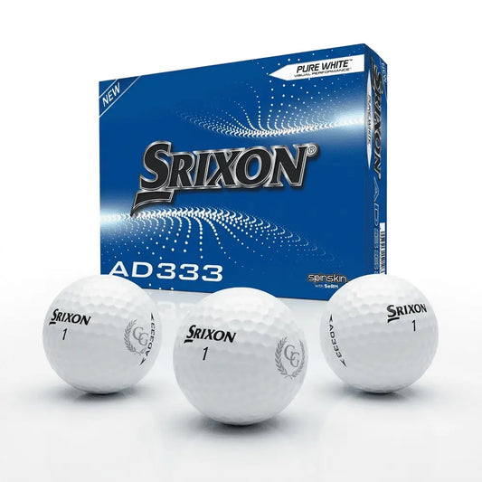 Srixon AD333 weiße Golfbälle mit Logo vor blauer Verpackung, Golfbälle für präzises Spiel