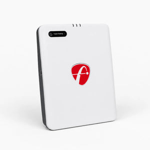 Flightscope Mevo Gen2 Launch Monitor – Portabler Radar-Golf-Analysegerät, Frontansicht freigestellt