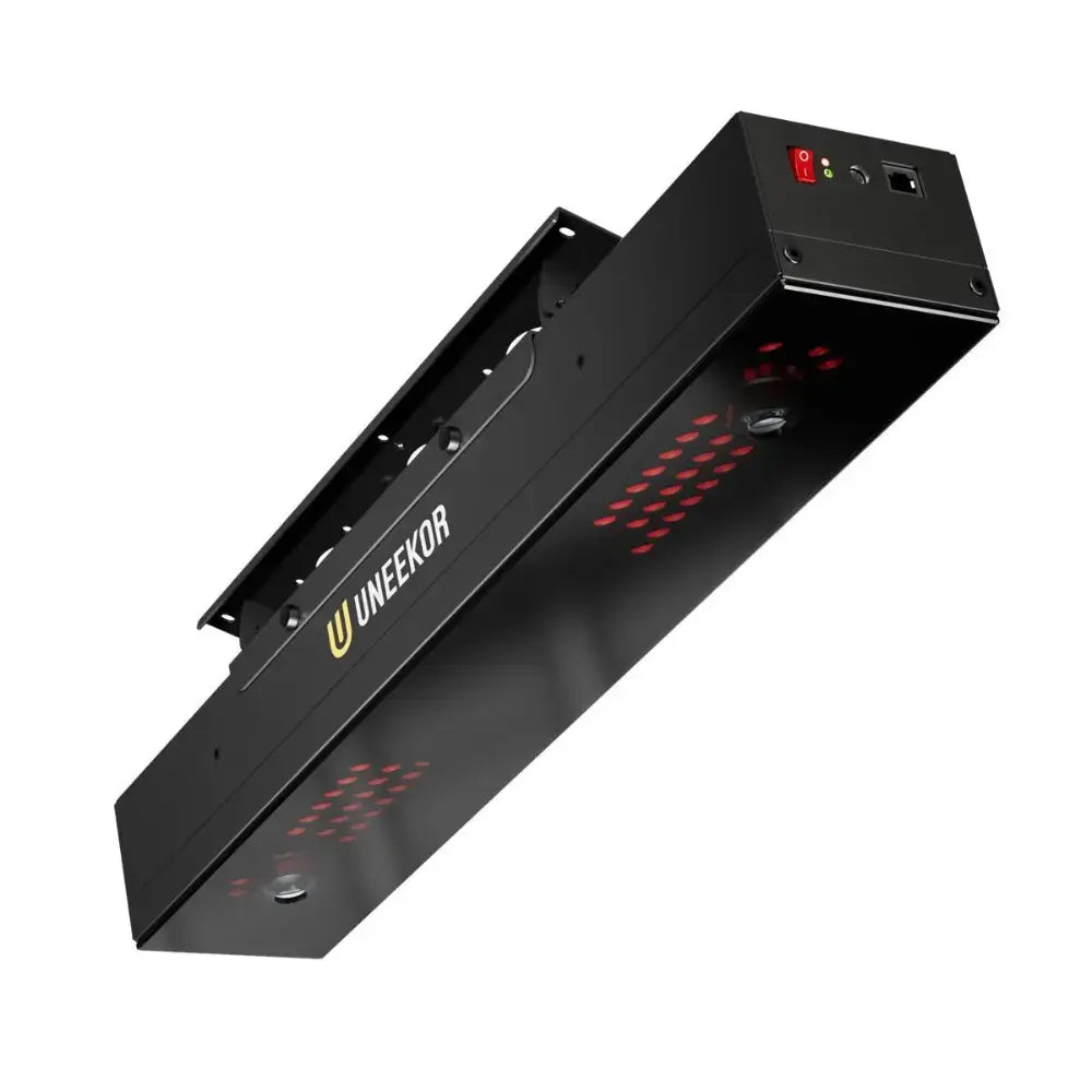 Uneekor EYE XR Golf Launch Monitor – Premium Decken-Sensor inkl. Swing Optix Kameras, Frontansicht