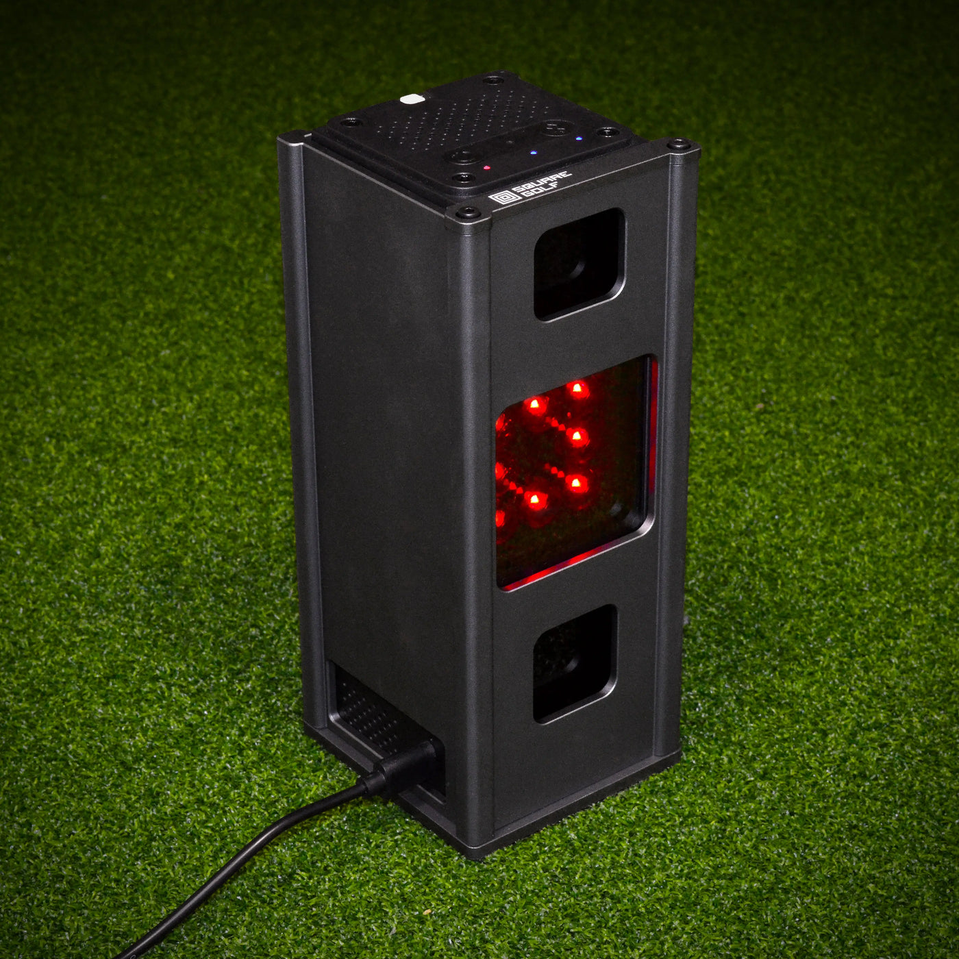 Square Golf Bundle Metal Case – Lifestyle-Einsatz freigestellt