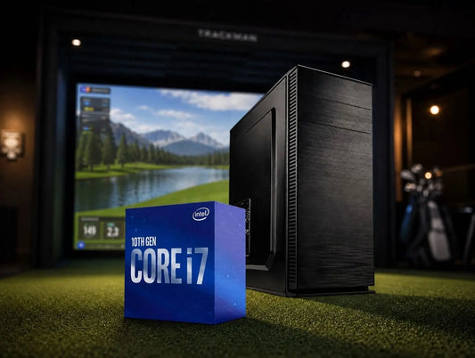 PC System Golf Simulator Full HD mit Intel i7, 1 TB SSD, RTX 5060 Ti und 32GB RAM, vorgestellt in einerSimulator-Umgebung.
