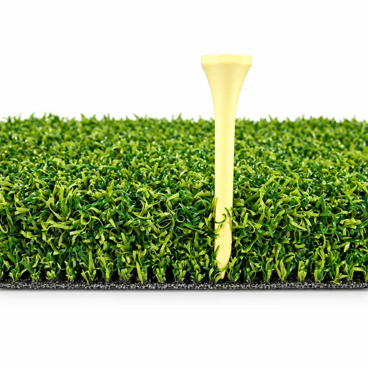 Indoor Hitting Matte Tee Turf XL in 200 x 200 cm mit integriertem Tee für Golf-Training.