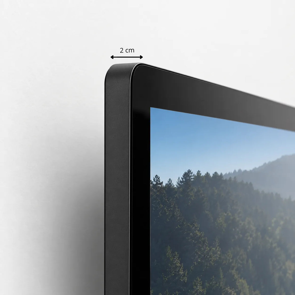 27" 4K UHD Touch Screen LCD mit Wandmontage, zeigt einen nahtlosen, dünnen Rahmen.