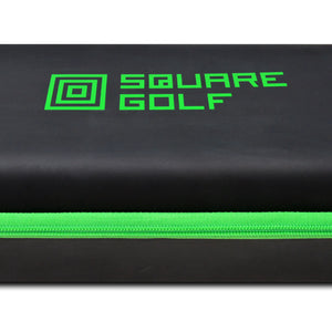Square Golf Omni Carry Case in schwarz mit grüner Reißverschluss.