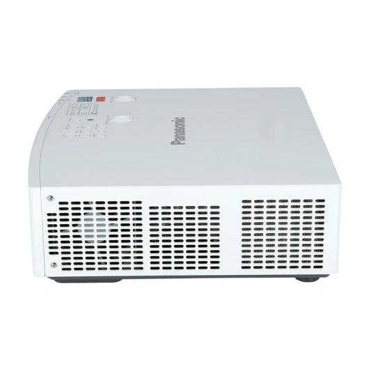 Projector 5000 Lumen Laser FULL HD Long Throw für Golf Simulator von Panasonic.