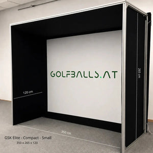 GSK ELITE COMPACT Golf Simulator Enclosure in schwarz mit Maßen 350 x 265 x 120 cm.