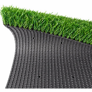 Indoor Hitting Matte Tee Turf XL 250 x 200 cm mit naturähnlichem Kunstrasen für Golf-Simulator.