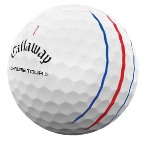 Weißer Golfball mit Triple Track Linien in Rot und Blau, Callaway Chrome Tour Aufdruck