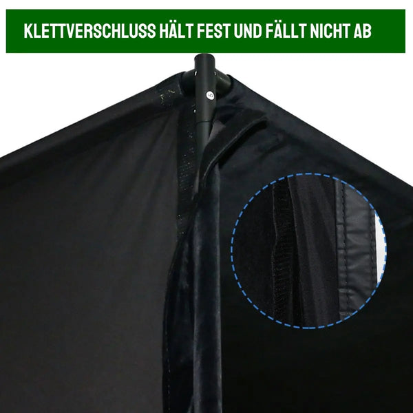 Detailaufnahme von Golf-Simulator Netz mit Klettverschluss, Nahaufnahme der Befestigung