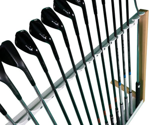 Moderner Golfschlägerständer aus Eiche und Weiß, bestückt mit Golfschlägern