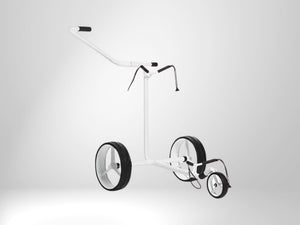 Weißer, manueller Golf Trolley mit drei Rädern auf weißem Hintergrund