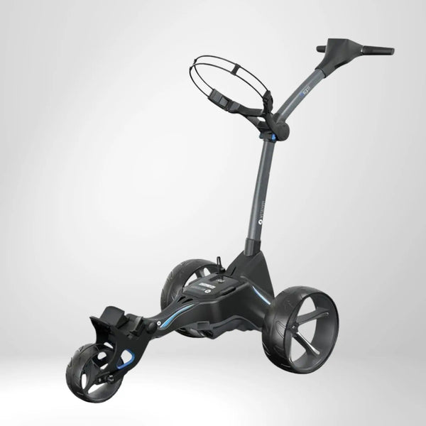 Moderner elektrischer Golf Trolley mit drei Rädern und stabilem Rahmen auf weißem Hintergrund