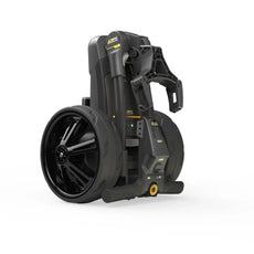 Zusammengefalteter schwarzer Golf E-Trolley mit großen Rädern auf weißem Hintergrund