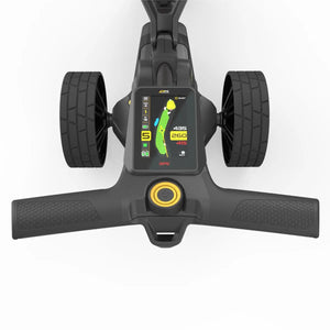 Golf E-Trolley Steuerung mit großem GPS-Display und robusten schwarzen Griffen