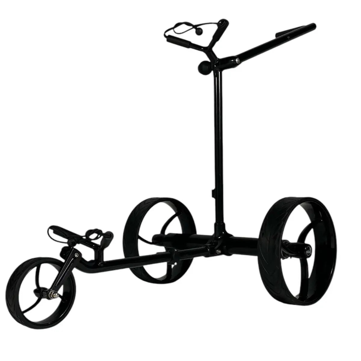 Schwarzer Elektro-Golf-Trolley mit drei Rädern und klappbarem Griff auf weißem Hintergrund