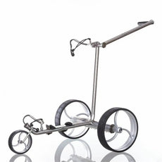 Moderner E-Trolley aus Edelstahl mit drei großen Rädern für Golfausrüstung auf weißem Hintergrund