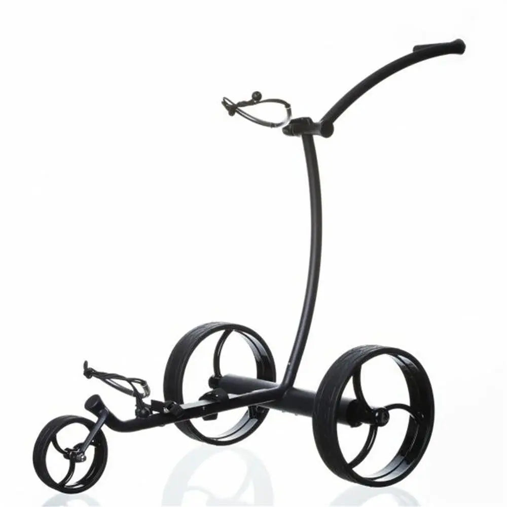 Schwarzer moderner Golf E-Trolley mit drei großen Rädern auf weißem Hintergrund