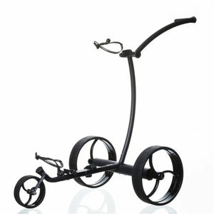 Schwarzer moderner Golf E-Trolley mit drei großen Rädern auf weißem Hintergrund