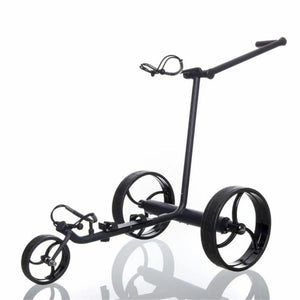 Moderner E-Trolley für Golf, schwarzes Modell mit drei großen Rädern, freigestellt