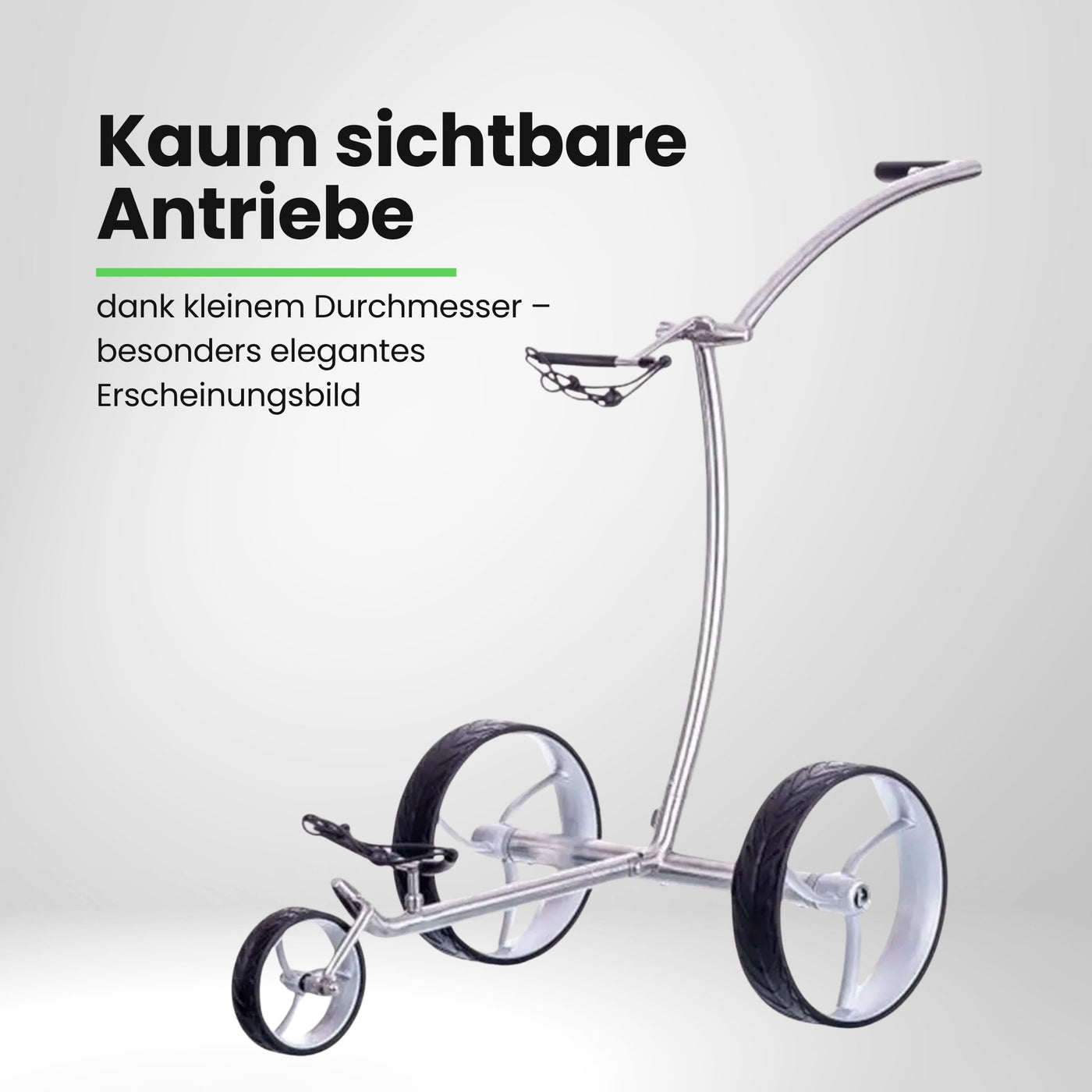 Moderner Golf E-Trolley aus Metall mit drei großen Rädern auf weißem Hintergrund