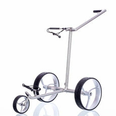 Moderner E-Trolley für Golf, silbernes Gestell, große Räder, Seitenansicht auf weiß