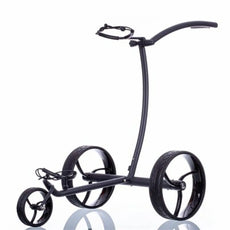 Moderner schwarzer Golf E-Trolley mit drei großen Rädern auf weißem Hintergrund
