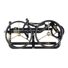 Zusammengefalteter, eleganter, schwarzer Carbon Golf Trolley mit goldenen Details