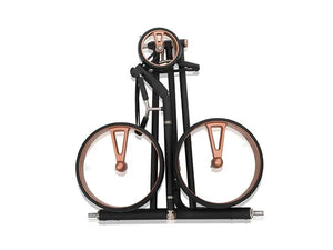 Zusammengeklappter, eleganter, schwarzer Golf E-Trolley mit kupferfarbenen Felgen, Draufsicht