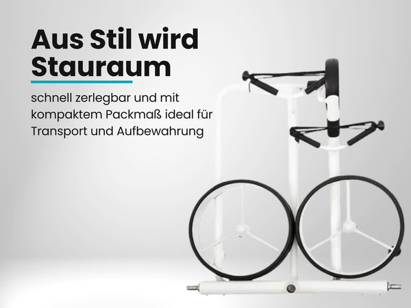 Zusammengeklappter weißer Golf Trolley mit zwei schwarzen Rädern auf weißem Hintergrund