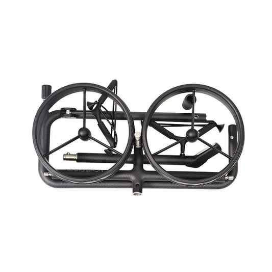Faltbarer Carbon Golf Trolley mit zwei schwarzen Rädern, kompakt zusammengelegt