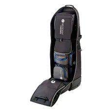 Schwarze Golfreisetasche offen mit mehreren Fächern, ideal für Golfschläger und Zubehör