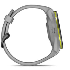 Graue Golf GPS-Uhr mit gelber Lünette, seitliche Ansicht, modernes Sportdesign