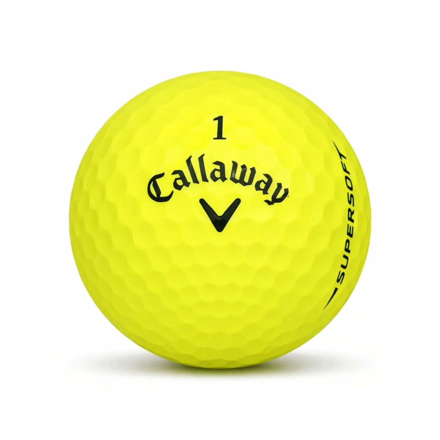 Callaway SuperSoft Color Mix – Nahaufnahme bunter Callaway Golfball auf weißem Hintergrund
