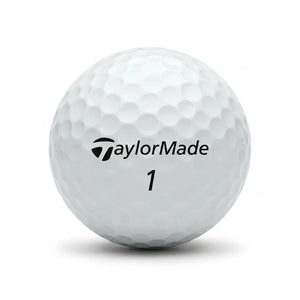 TaylorMade TP5 Tour – Nahaufnahme weißer Golfball mit dimpled Oberfläche und Logo