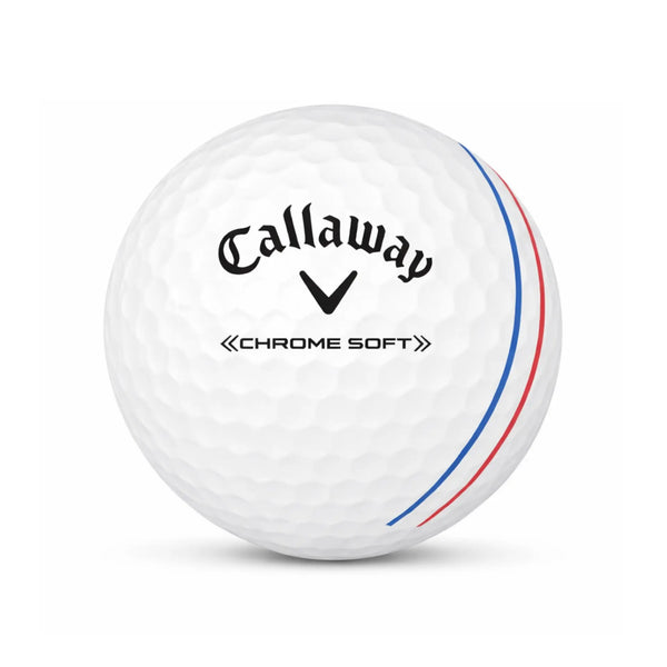 Callaway Chrome Soft Triple Track – Nahaufnahme Golfball mit Triple Track Markierung und Logo