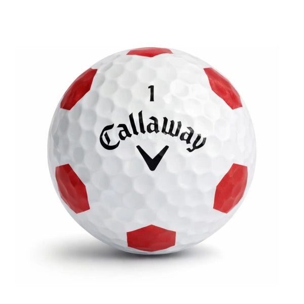Callaway Chrome Soft Truvis Red – Nahaufnahme Golfball mit roten Truvis Mustern und Logo