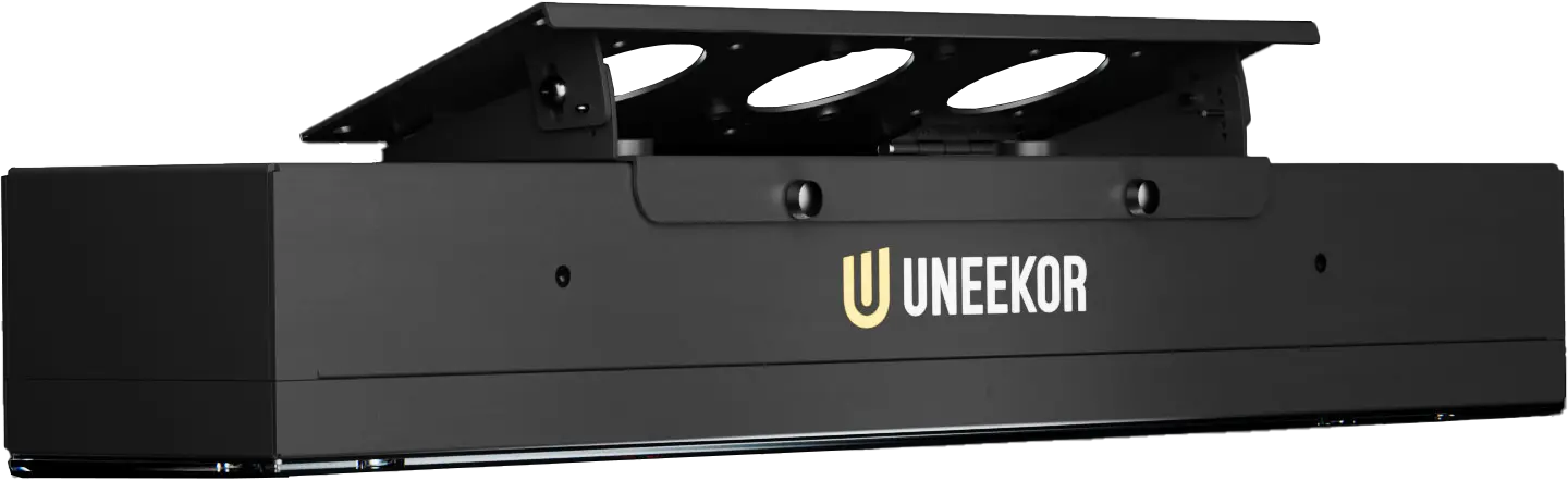 Uneekor EYE XR Golf Launch Monitor 